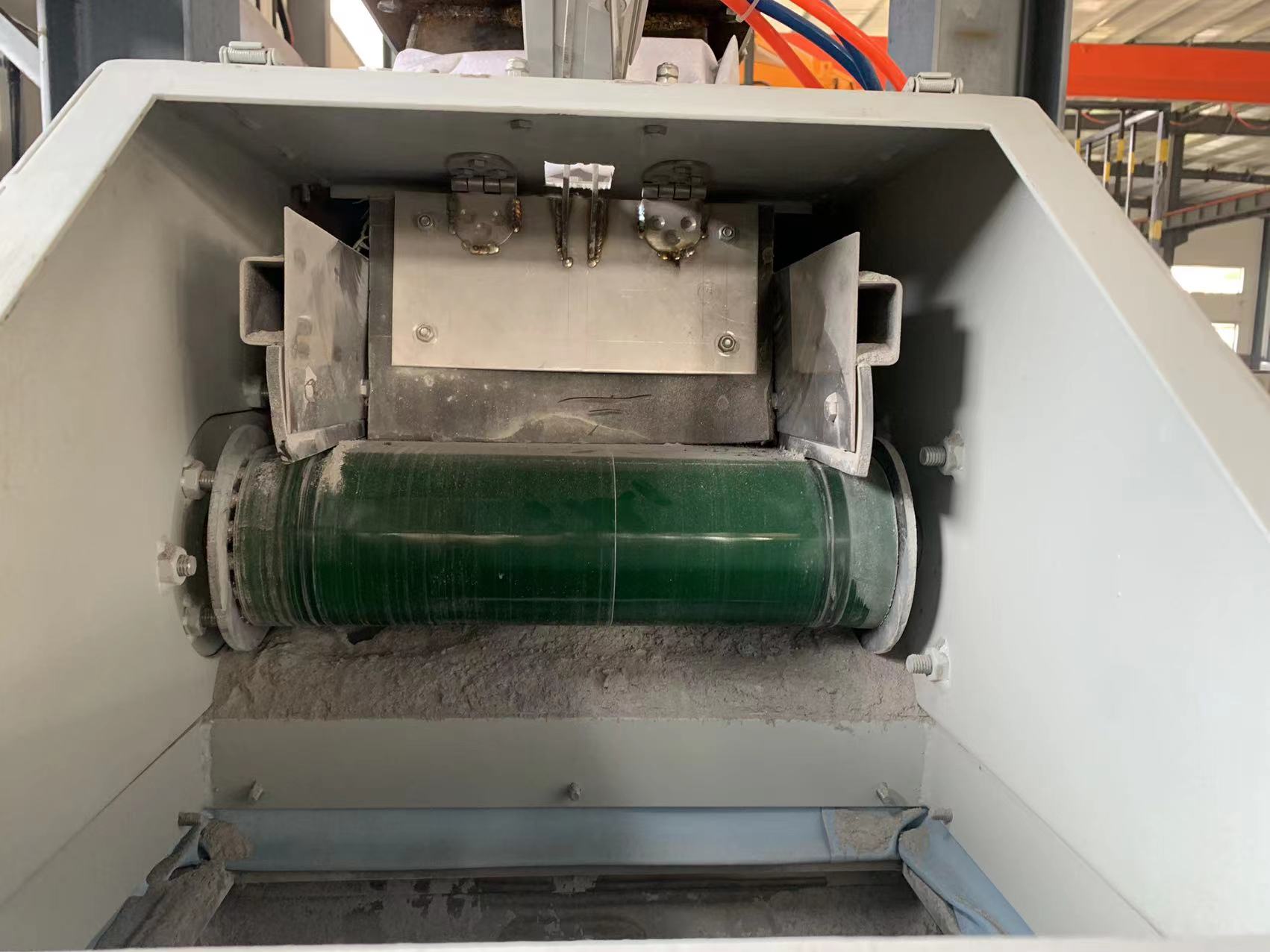 皮帶輸送機,青島樂途行工業設備有限公司.jpg 皮帶輸送機,青島樂途行工業設備有限公司.jpg